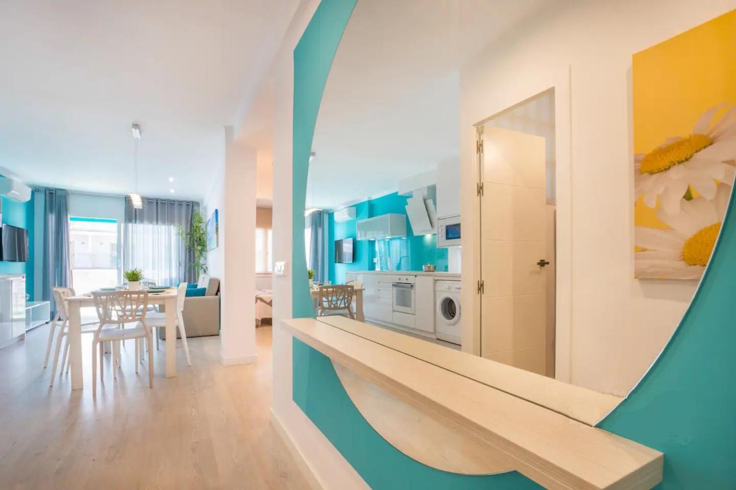 Uhc Carlos V Apartments Salou Ngoại thất bức ảnh
