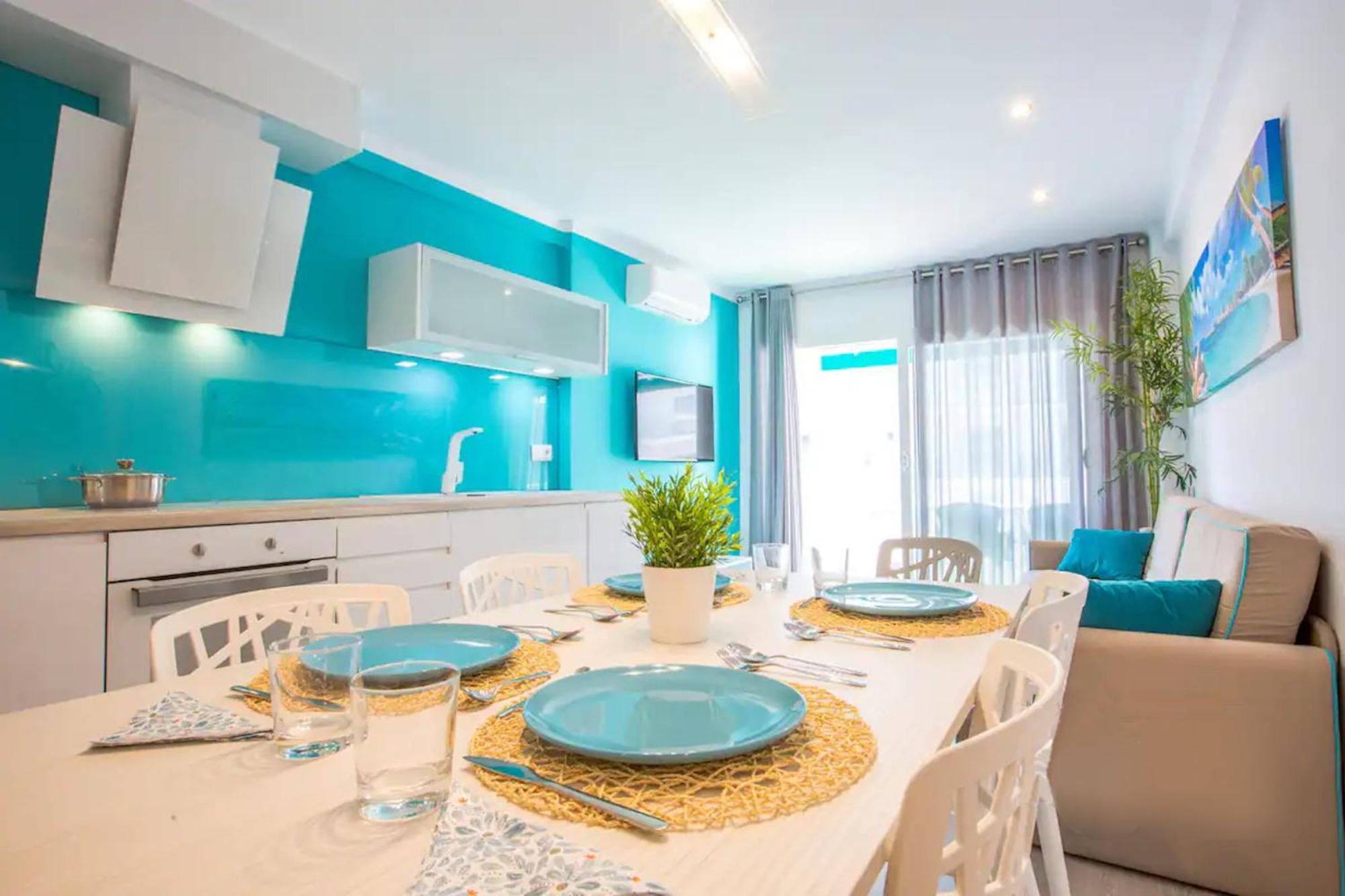 Uhc Carlos V Apartments Salou Ngoại thất bức ảnh