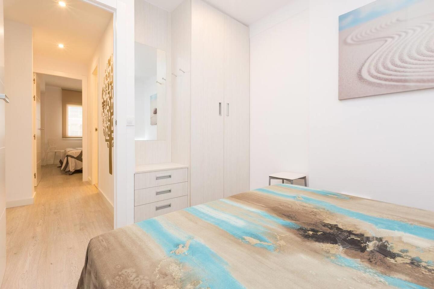 Uhc Carlos V Apartments Salou Ngoại thất bức ảnh